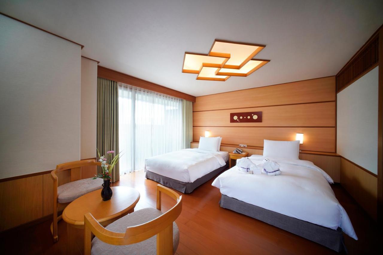 Radium Kagaya Taipei Hotel Bagian luar foto